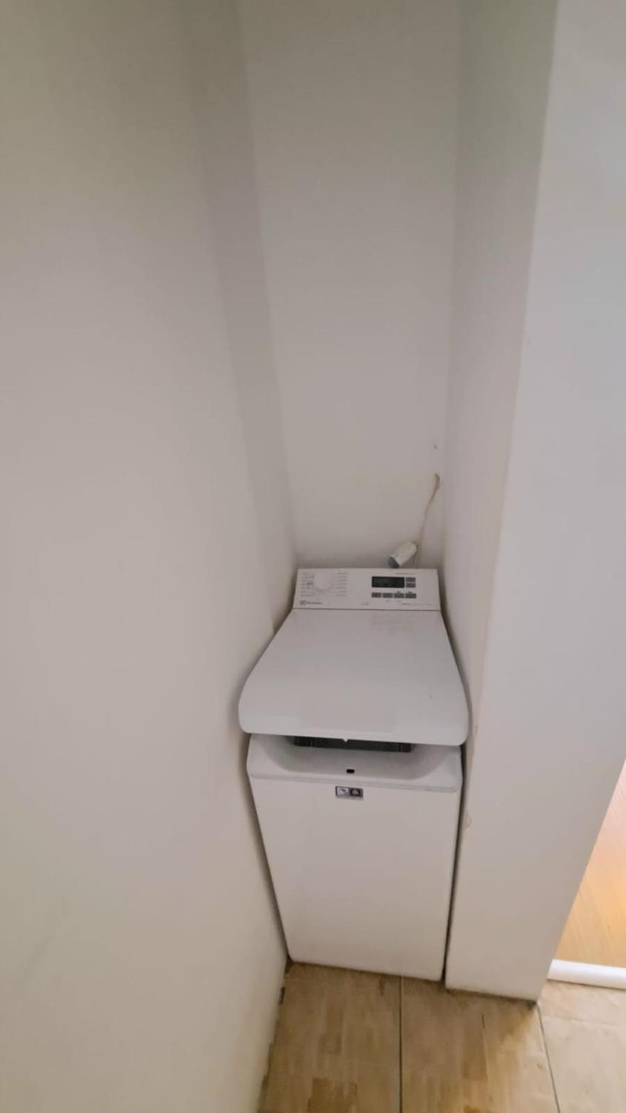 Inchiriez Garsoniera In Regim Hotelier Unirii Bükreş Dış mekan fotoğraf